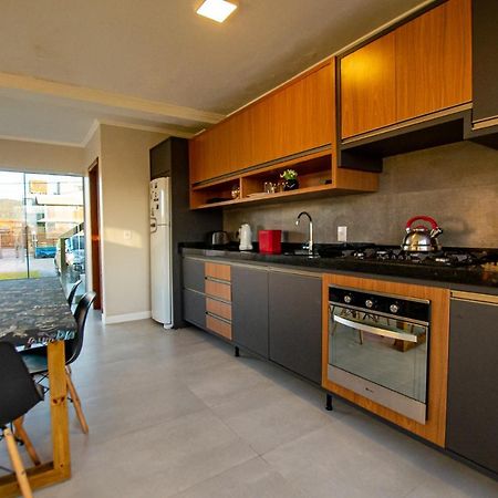 Lake View Guest House Praia do Rosa Bagian luar foto