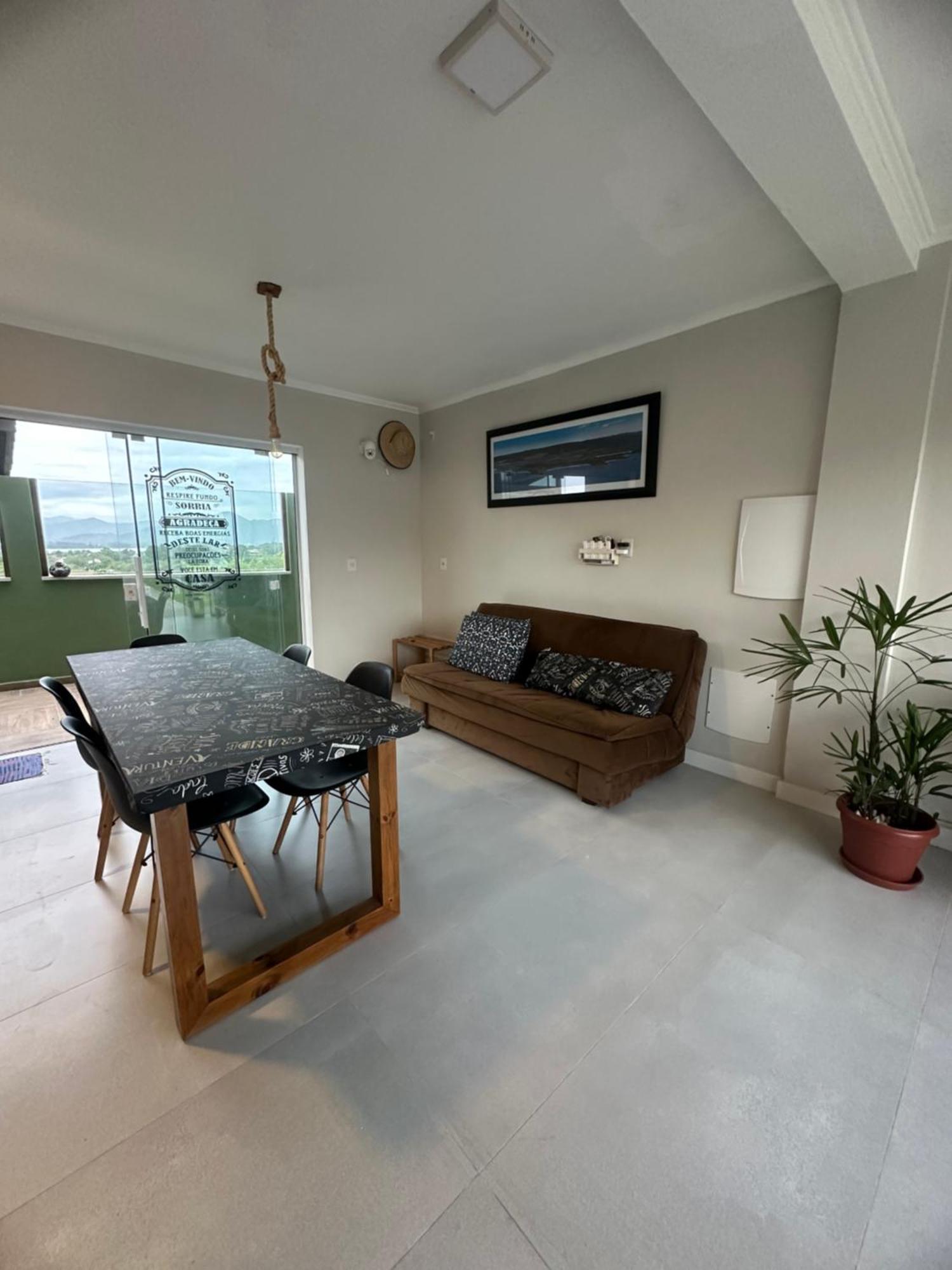 Lake View Guest House Praia do Rosa Bagian luar foto